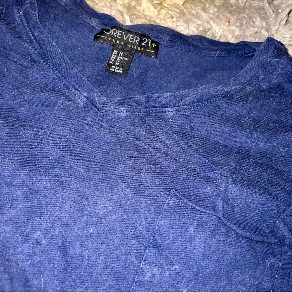 7 basic T-shirts - Picture 4 of 8